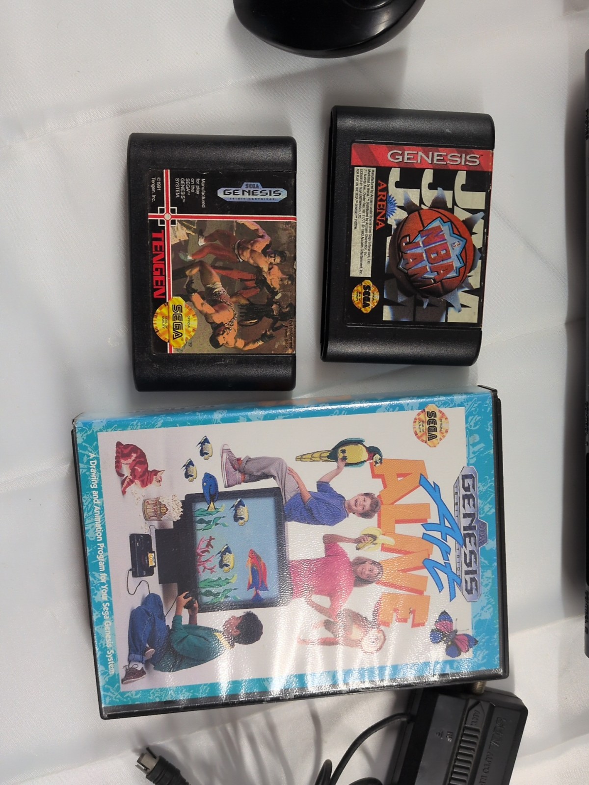 Original SEGA GENESIS Console MK-1601 System + Controller Cords 3 Games Tested