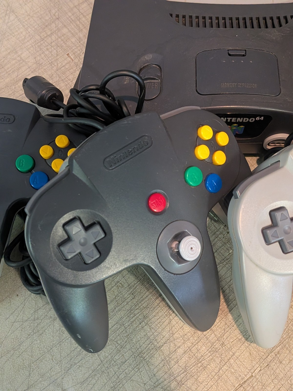 Nintendo 64 N64 Console Game Bundle 4 Controllers SUPER CLEAN! 1 YEAR WARRANTY