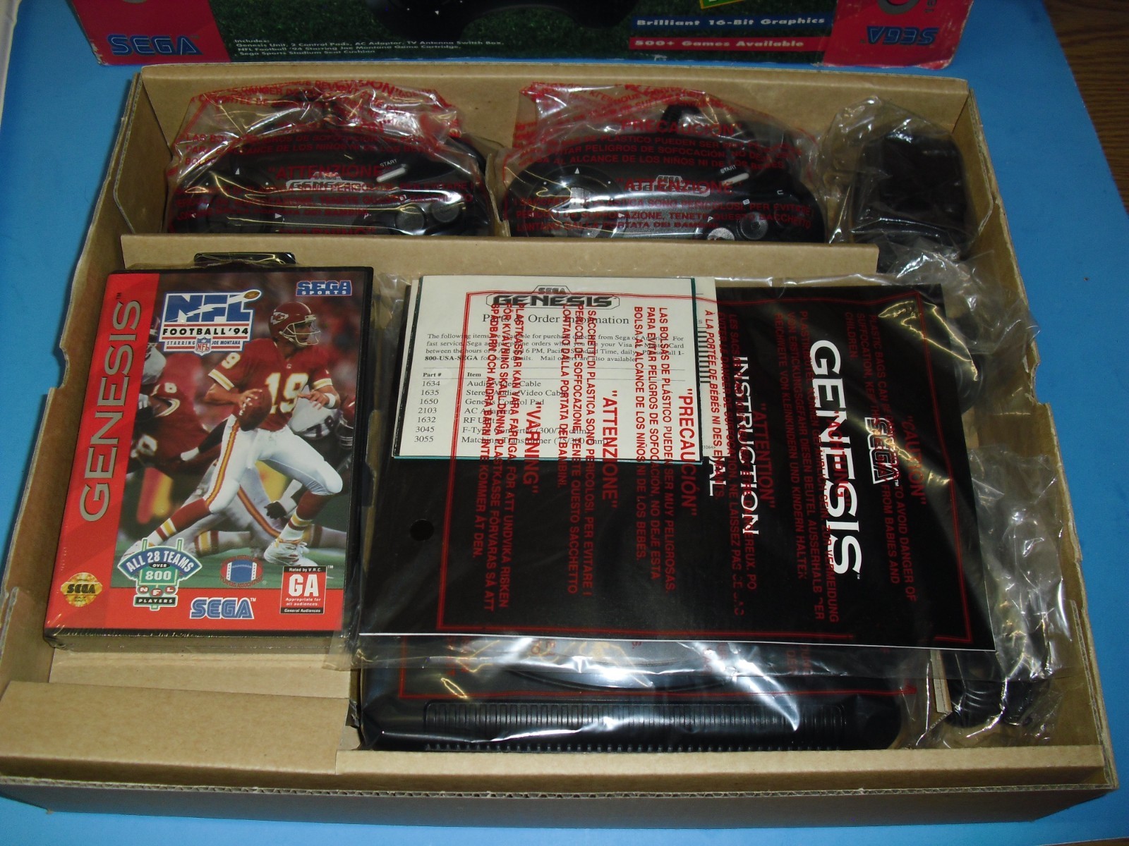 Sega Genesis Sports system complete in box w/ Stadium Cushion & NFL Football 94