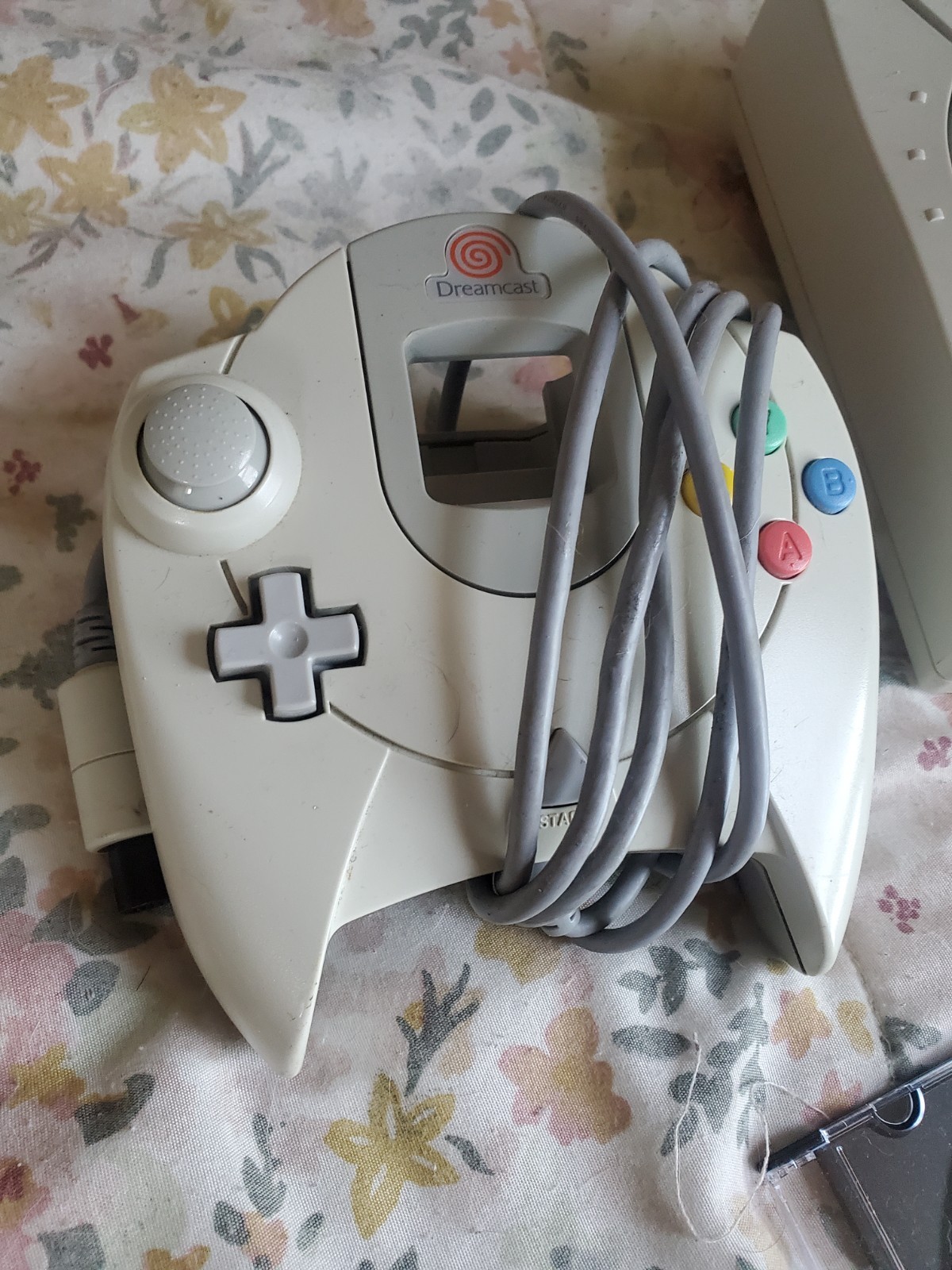 SEGA Dreamcast White Console w/ Cords & Controller Tested Works.