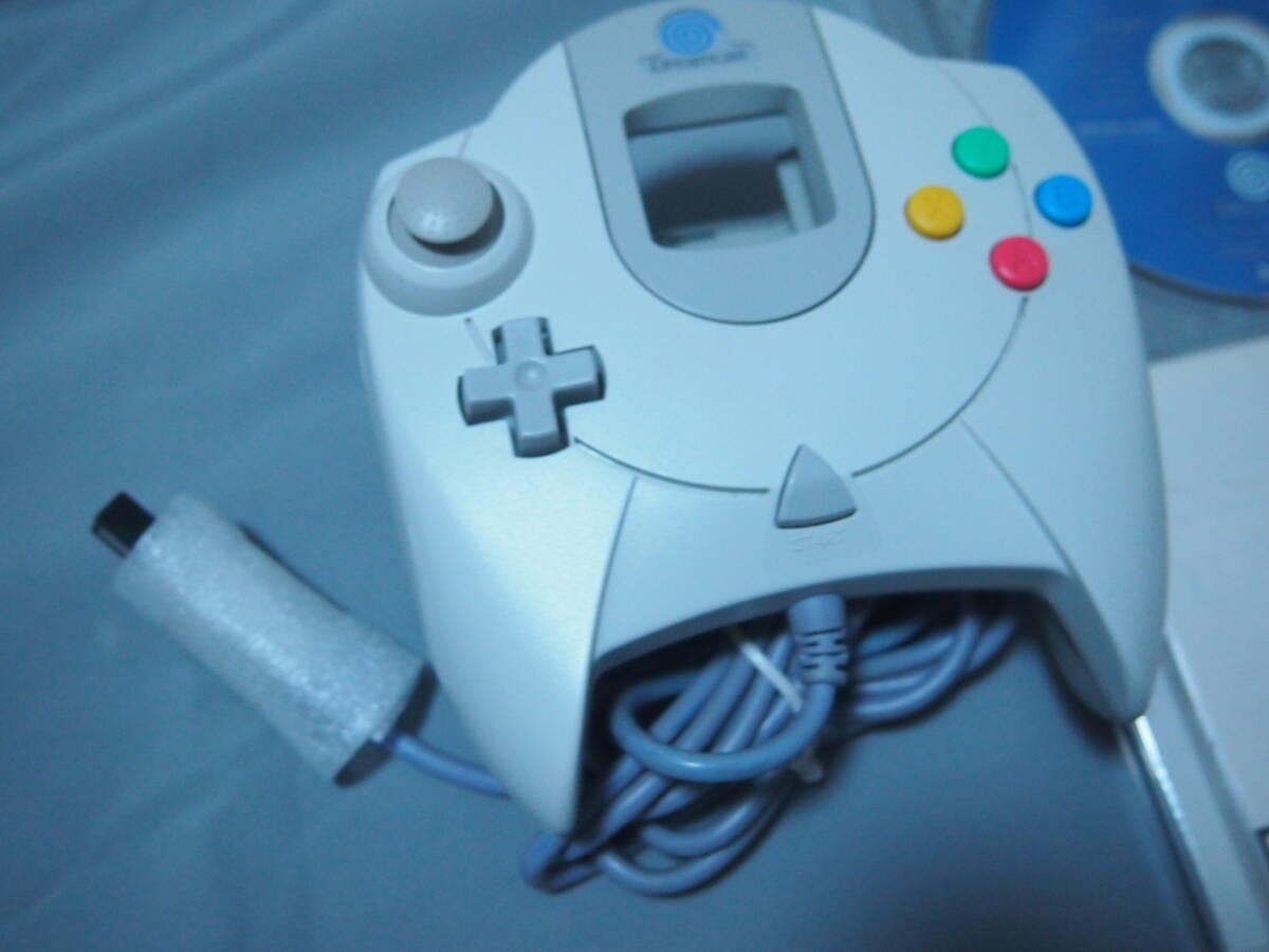 Sega Dreamcast PAL EU HKT-3030 Console *COMPLETE – UNUSED? MINT*