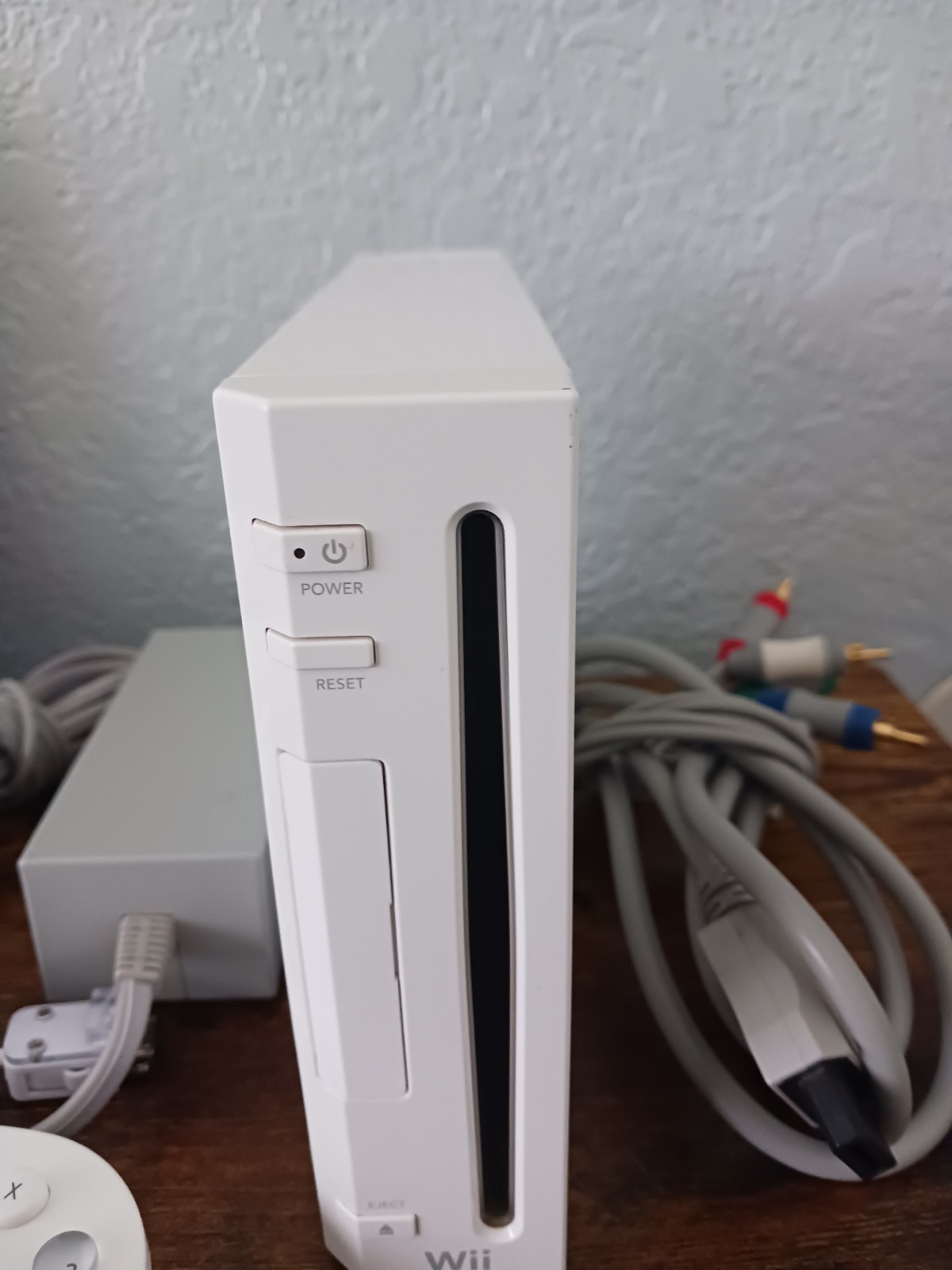 Nintendo Wii Console Bundle (RVL-001) Super Paper Mario GameCube Compatible