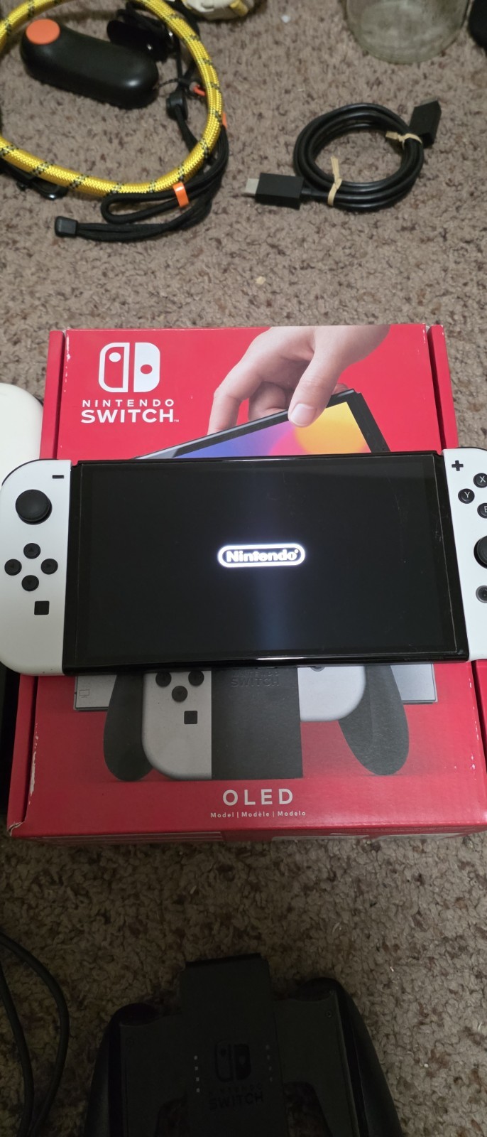 Switch OLED Mario Kart With Two 128 Gig And 32 Gig Micro SD. Case And Box