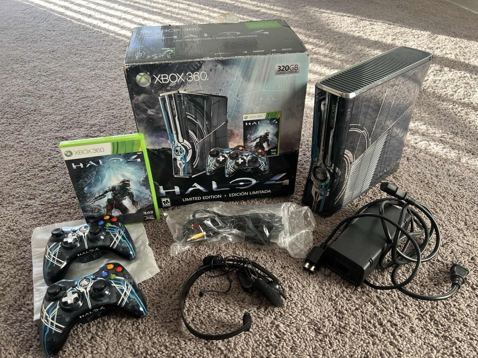 Xbox 360 Halo 4 Limited Edition 320GB Console signed by JEFF STEITZER