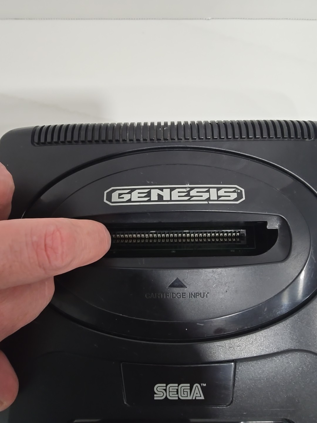 Sega Genesis II Console Model 1631 + 1 Controller & Sonic the Hedgehog 2 TESTED