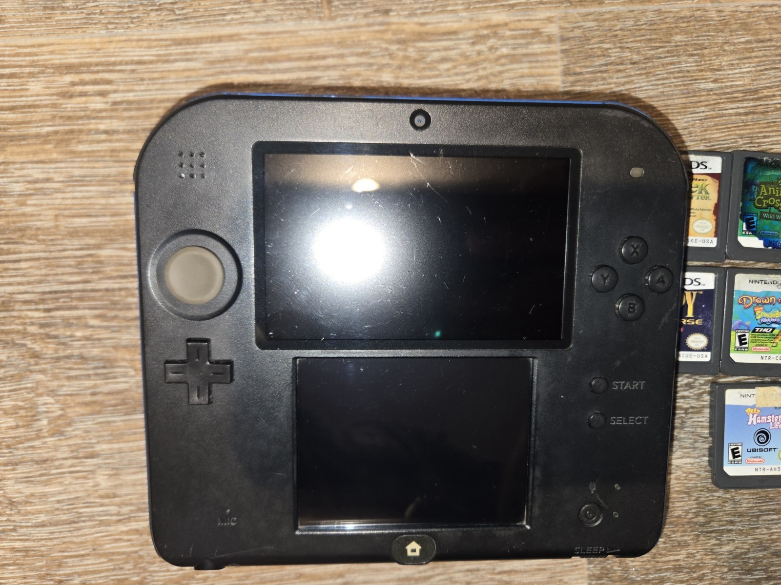 Nintendo 2DS bundle, with 9 games charger included