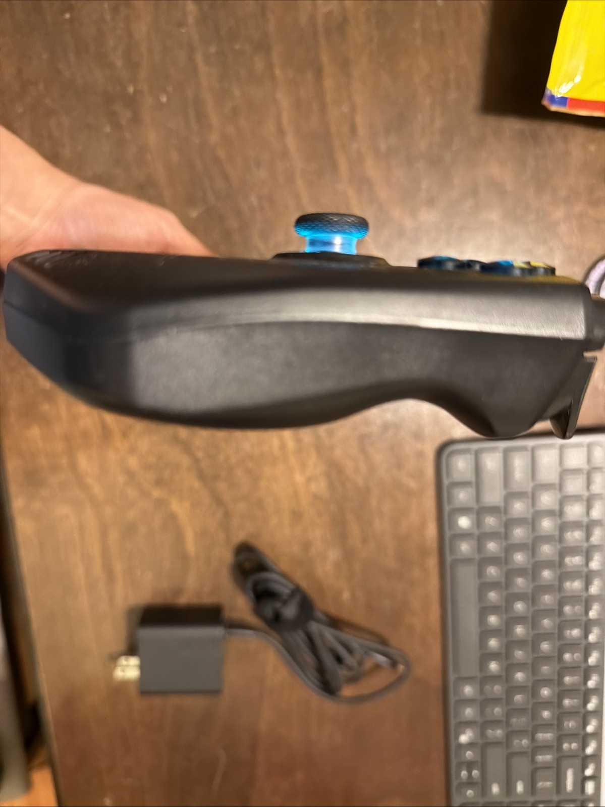 MSI CLAW 7 AI+ A2VM-001US Gaming Handheld With Charger