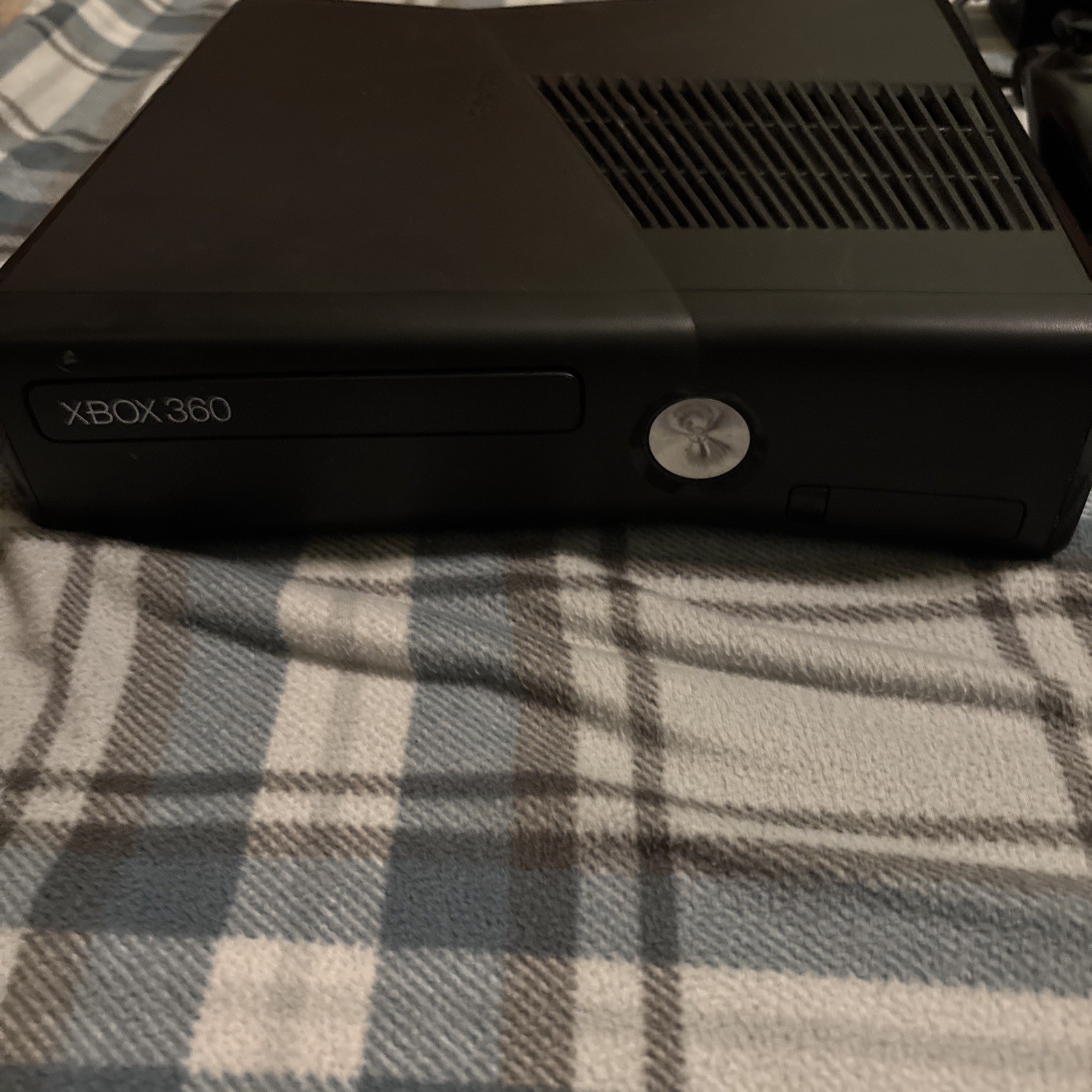 Xbox 360 S [No HDD] ~ Tested & Working ~ Read Description