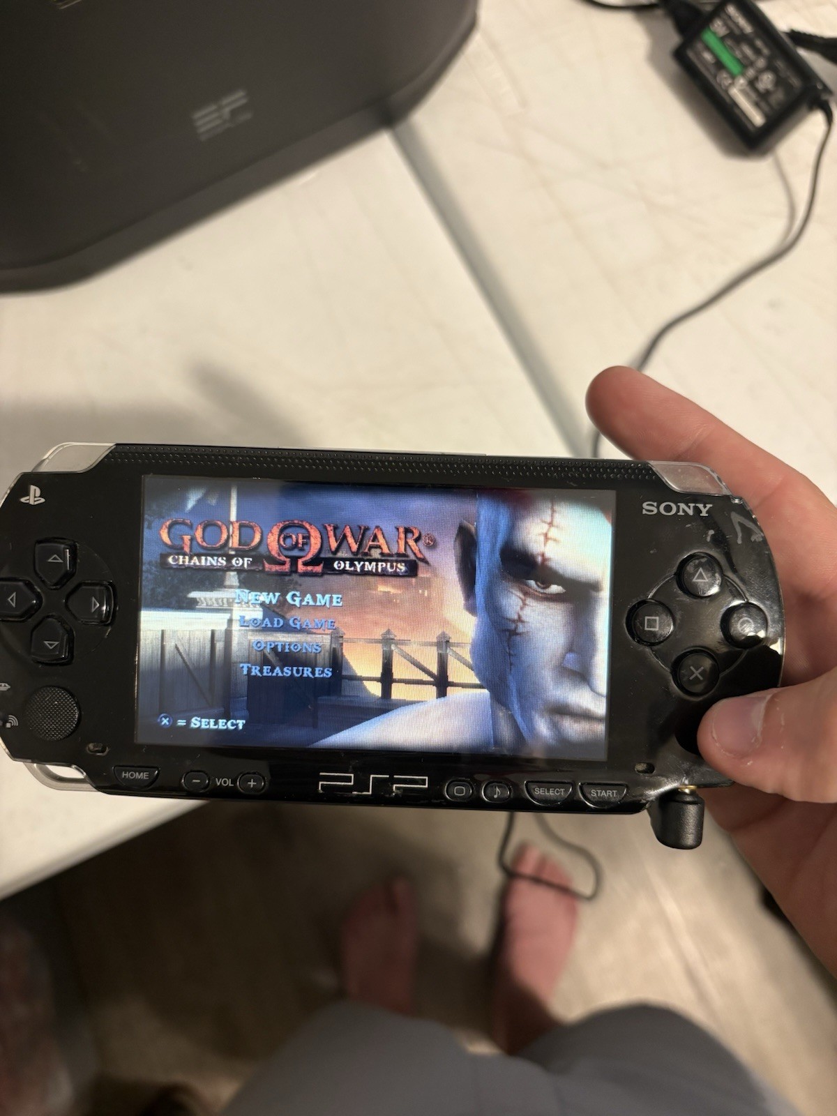 Sony PSP-1000 32MB Handheld Console in Piano Black *No Battery* God Of War