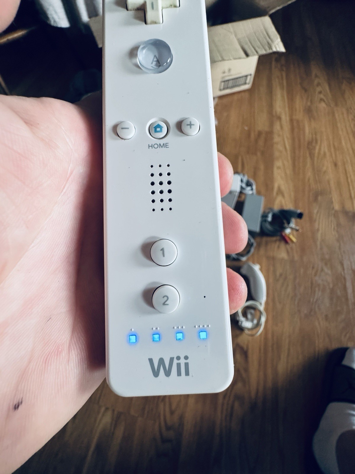 Nintendo Wii Console White RVL-001(USA) NTSC-U/C 480p w/ 2 Remotes Nunchuk