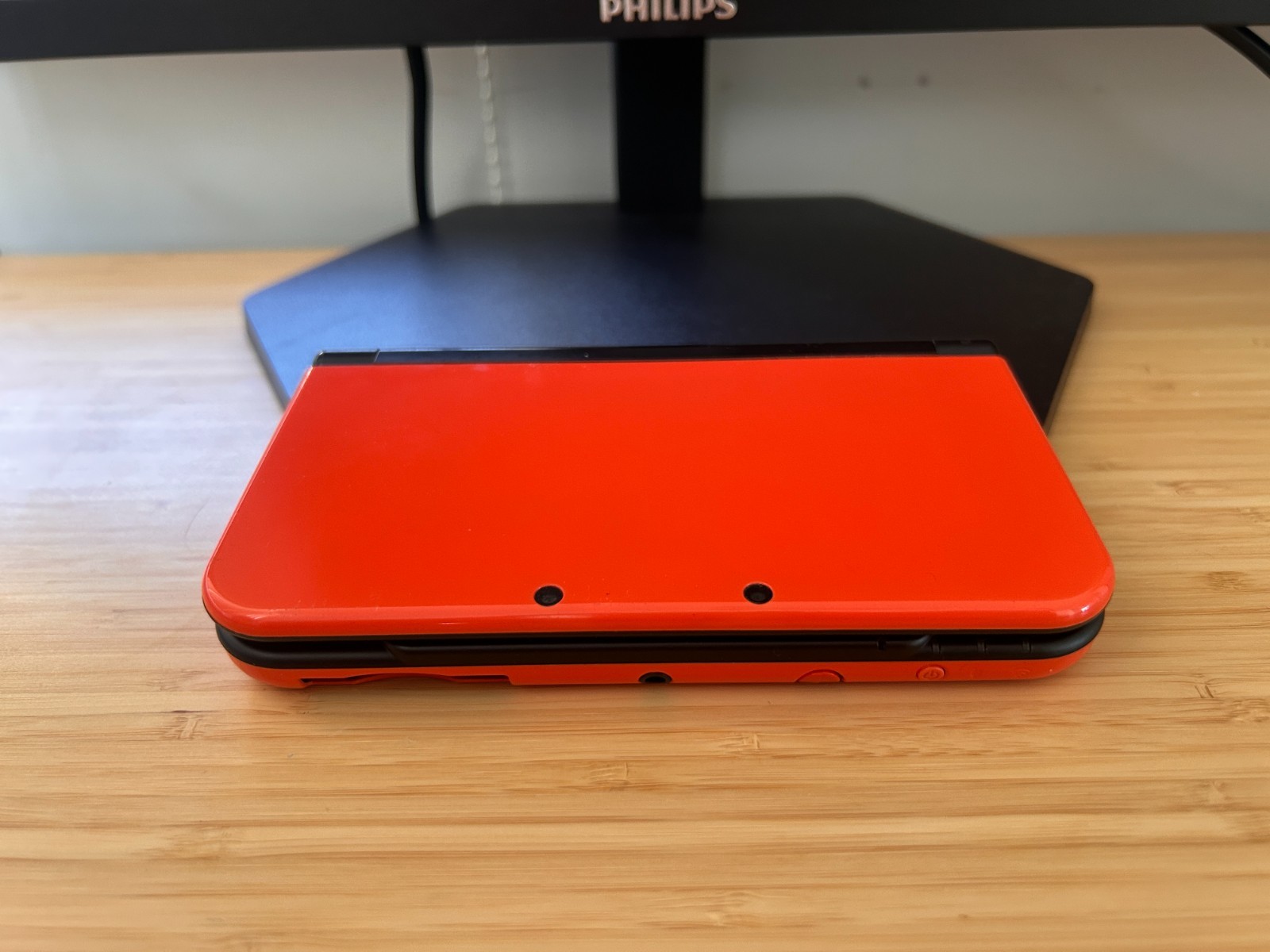 New Nintendo 3DS XL Console Orange Black, Working w Charger & Hard Shell