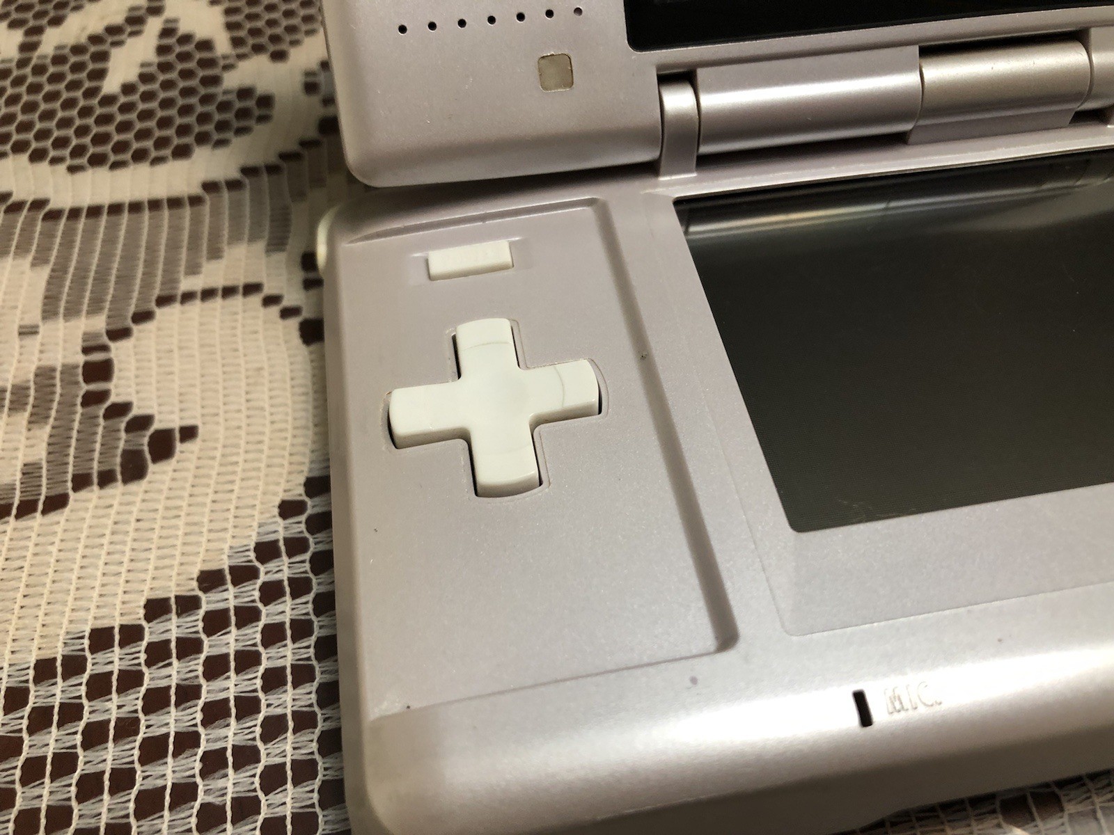 Nintendo DS Mew Edition Pokémon Center Limited Console AUTHENTIC! TESTED!