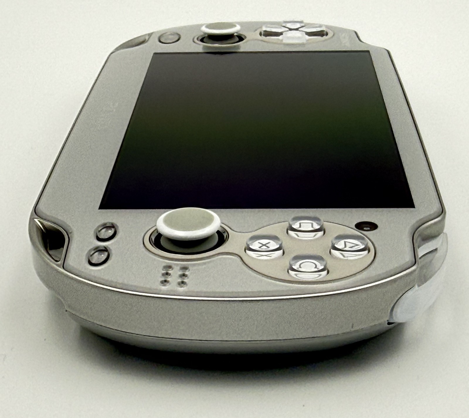 Sony PS Vita PCH-1000 Console Ice Silver Limited Box Very Rare w/8GB – Mint S+