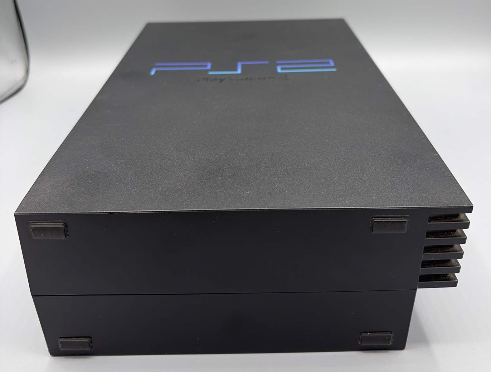 Sony PlayStation 2 Console SCPH-3001 R Near Mint Cosmetic Powers On Black Screen