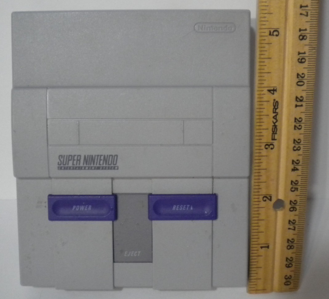 Super Nintendo Classic Edition Console & 2 Controllers Authentic SNES Mini WORKS