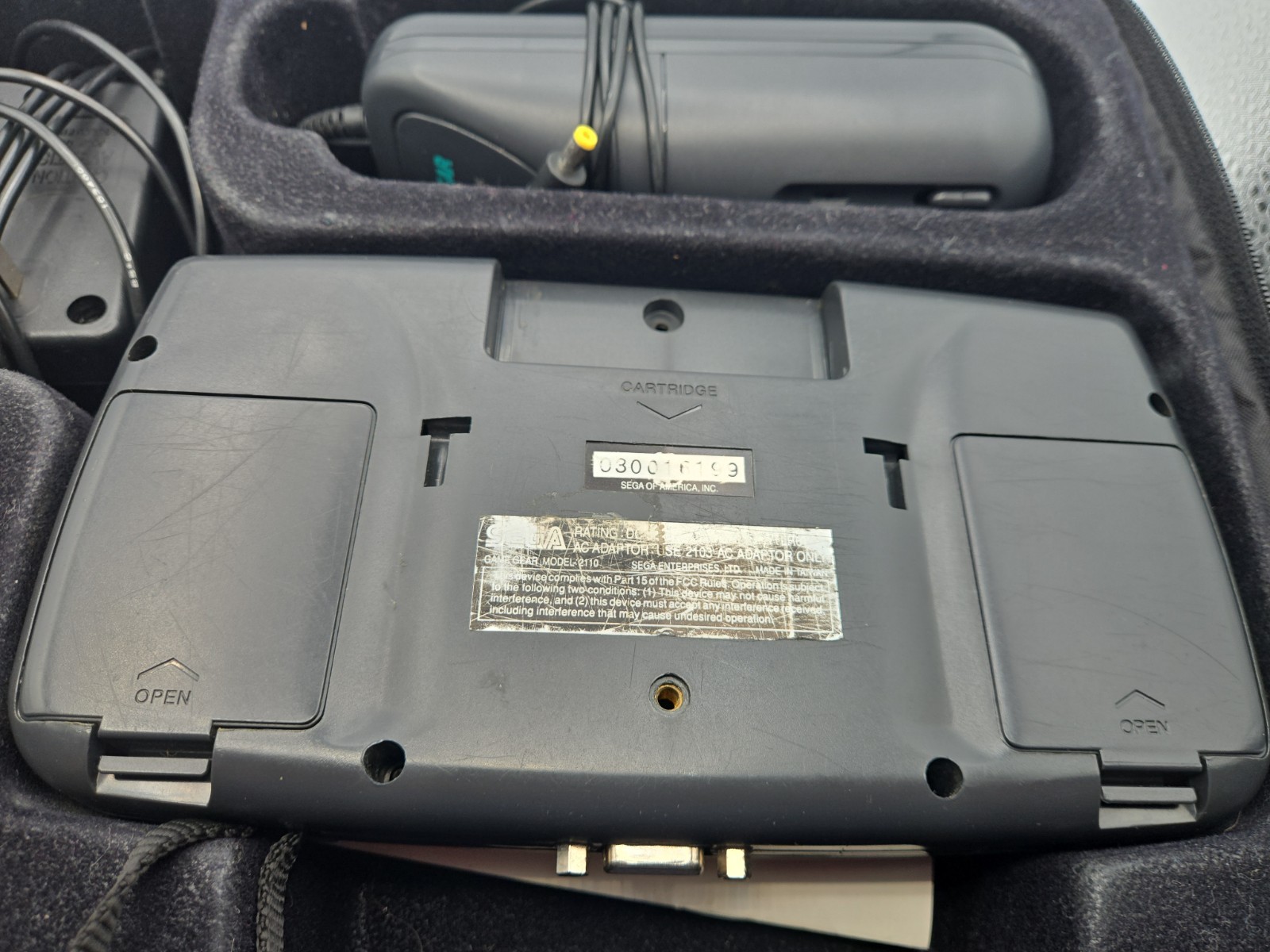 🔥 SEGA Game Gear Handheld System For Repair or Parts with Bag & Accessories