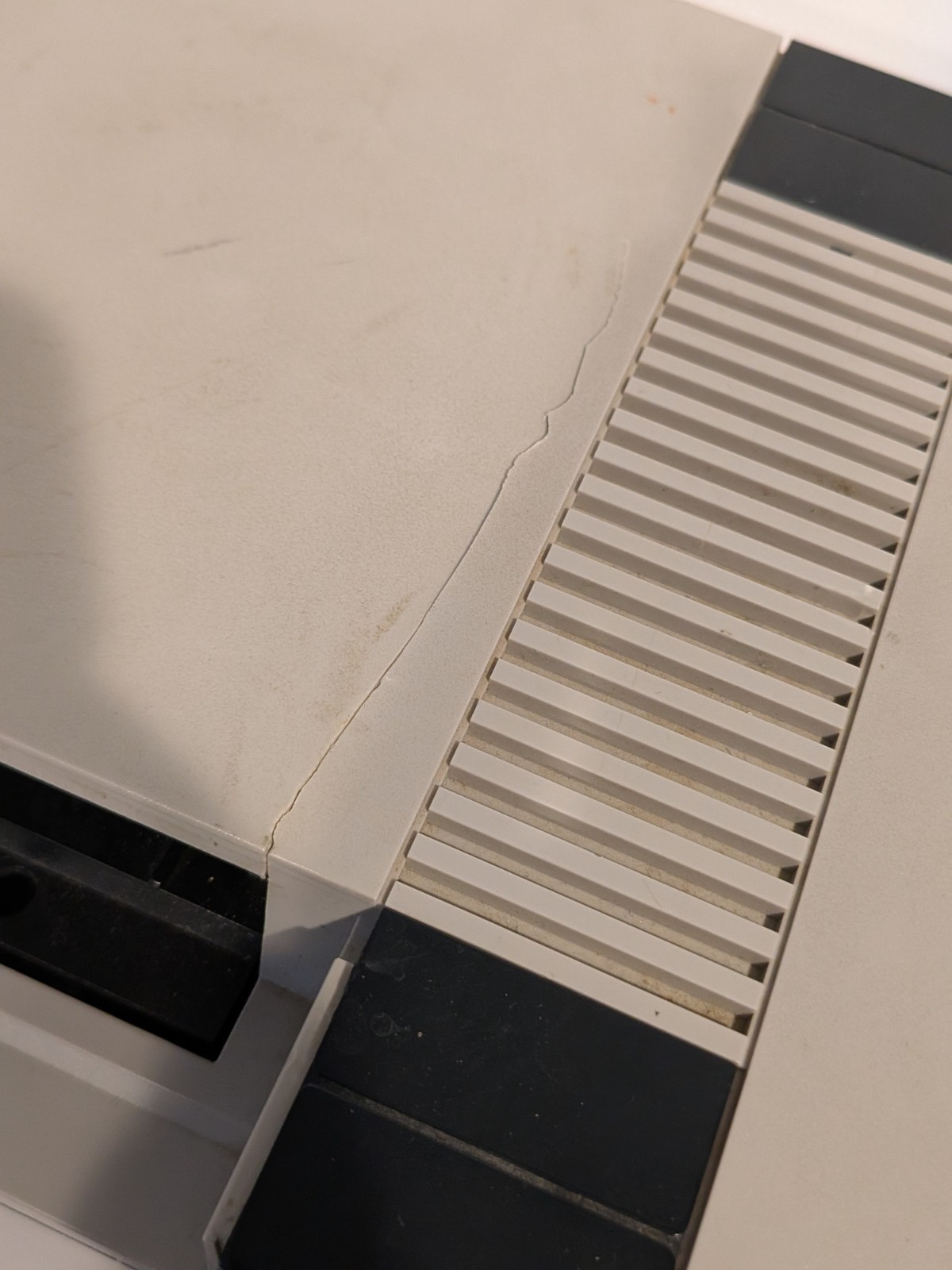 Nintendo Entertainment System NES-001 -FULL Console -TESTED. Missing Door