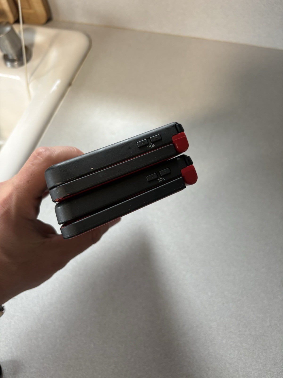 Nintendo DSi XL Super Mario Bros. 25th Anniversary Edition Red (2x) FOR PARTS