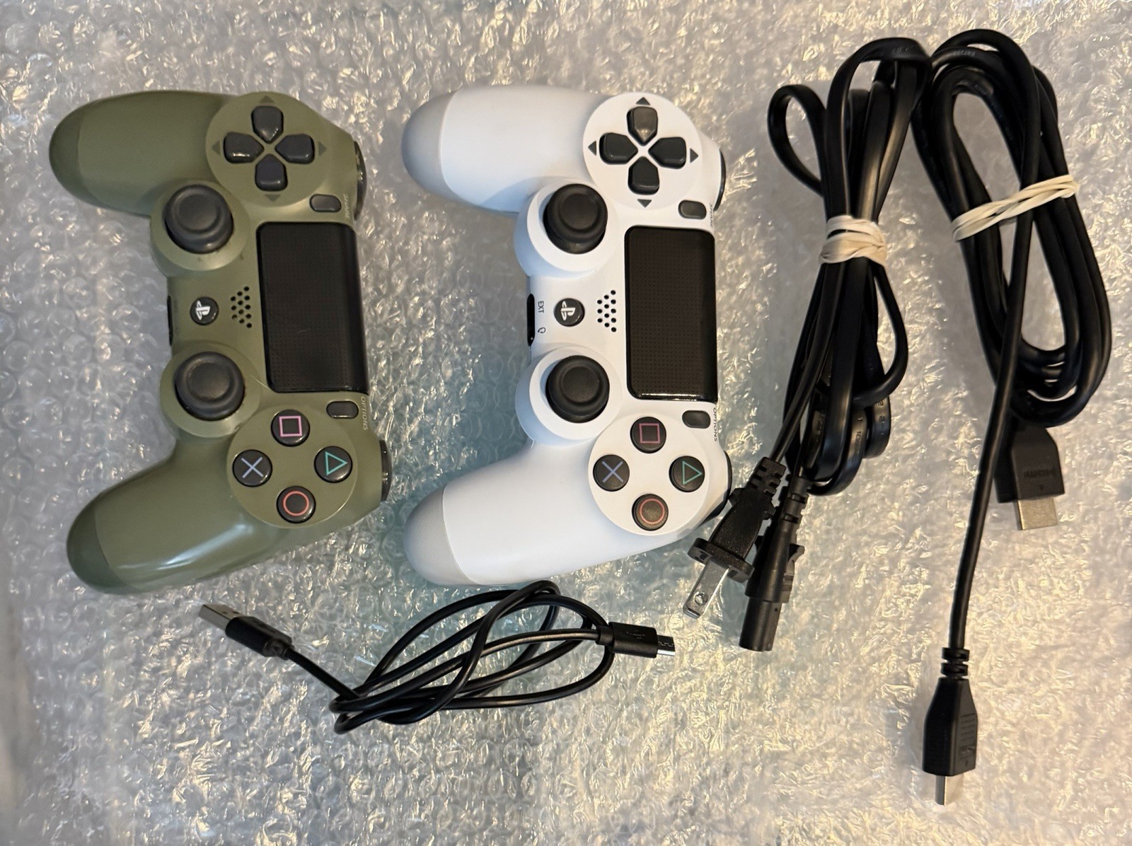 Sony PlayStation 4 PS4 Slim 1TB COD WW2 Camo Console w/Cables + Tested & Working