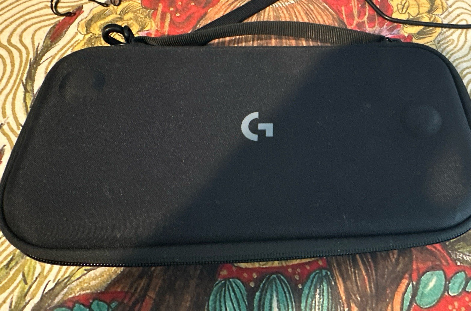 Logitech G Cloud Handheld System White/Yellow/Black USB-C Connectivity