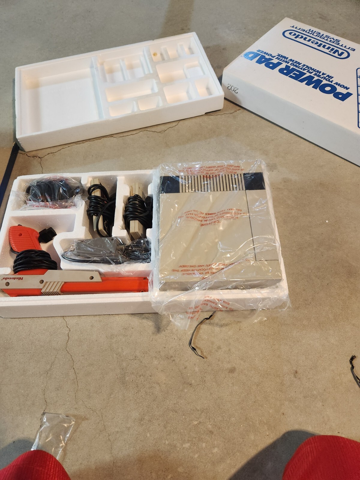 Nintendo NES Power Set Home Console – White/Gray