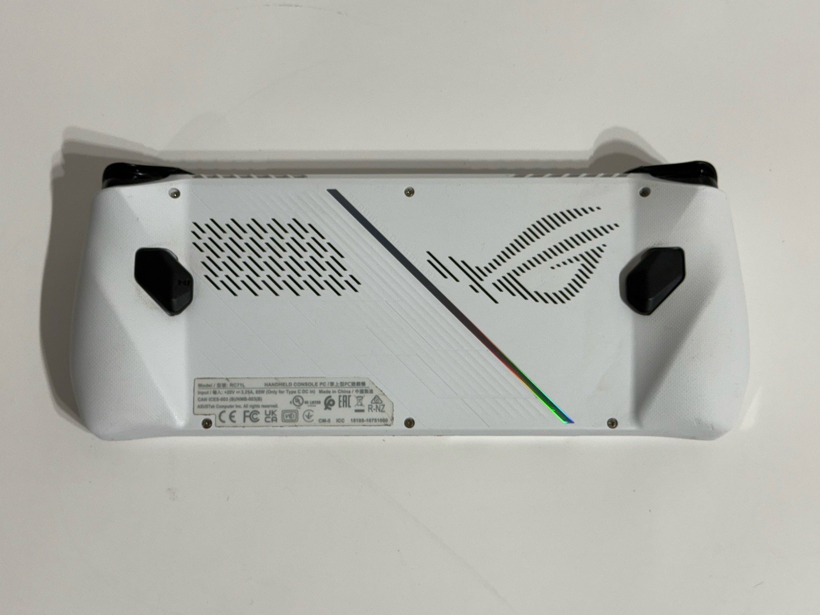 Asus ROG Ally 7″ AMD Ryzen Z1 Extreme 16GB RAM 512GB White RC71L-ALLY.Z1X_512