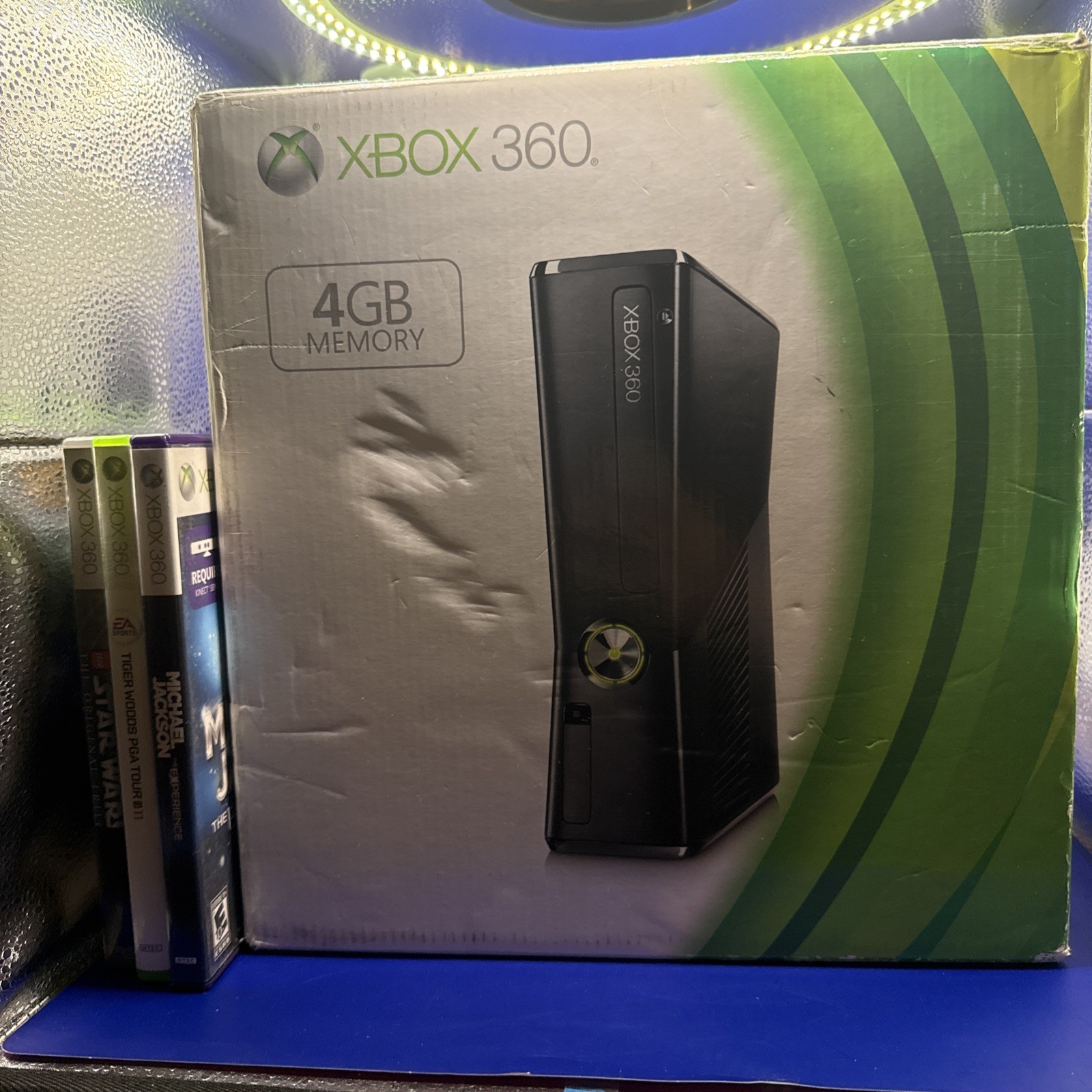 Microsoft Xbox 360 S 4GB Black Console, Open Box Complete in Box READ