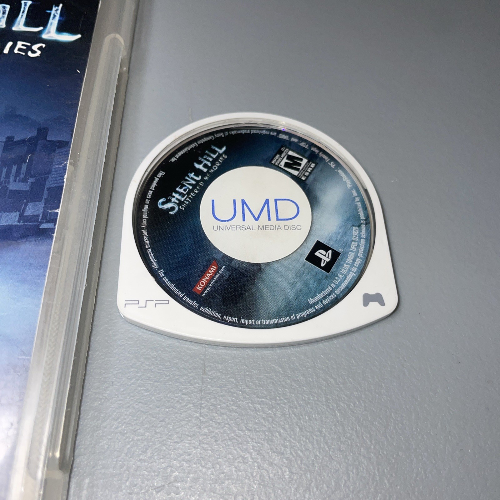 Silent Hill: Shattered Memories (Sony PSP, 2009) Game Disc & Case