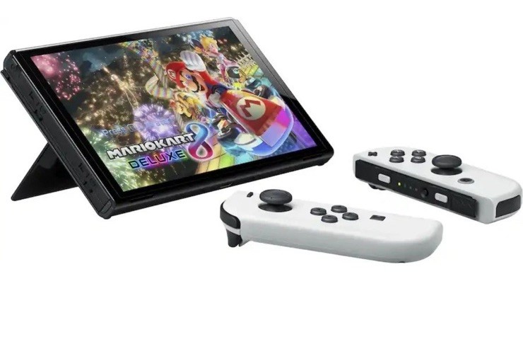 Nintendo Switch OLED 64GB Mario Kart 8 White Deluxe Bundle Console Brand New
