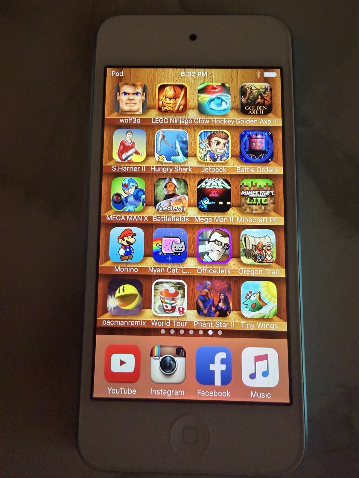 120 Games Ipod Touch 5th 32gb Halo Minecraft Cod Bully GTA Rare Retro
