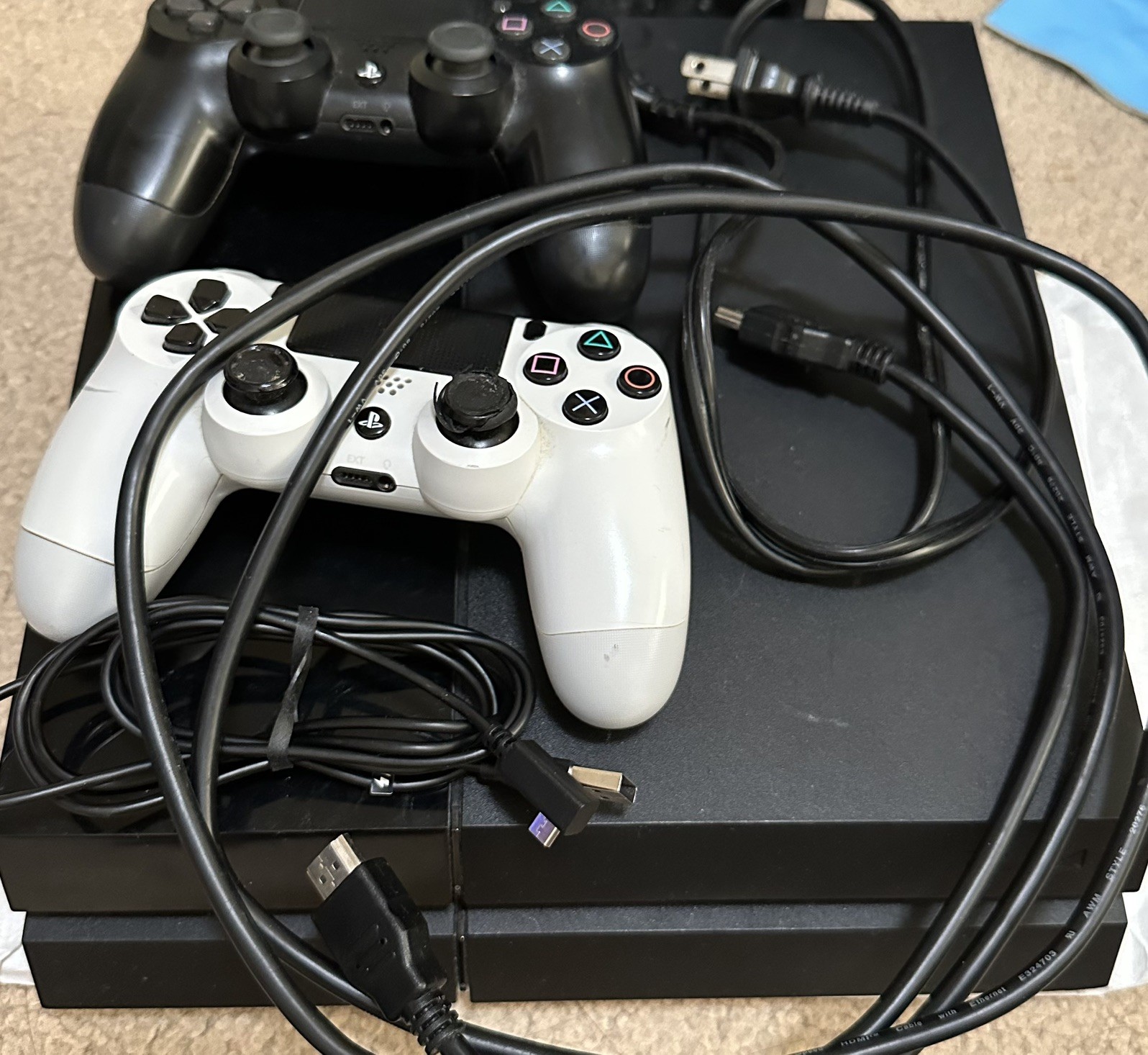 Sony PlayStation 4 2TB Gaming Console – Black *2 Controllers, HDMI, Power Cable*