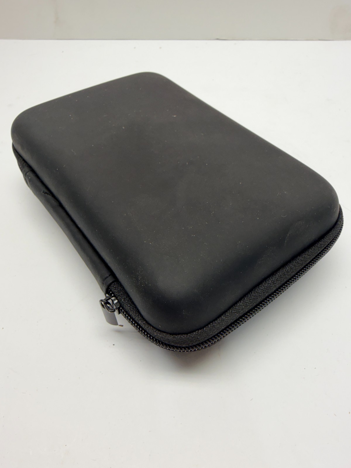 Game Console Model No R36S works good with hard case