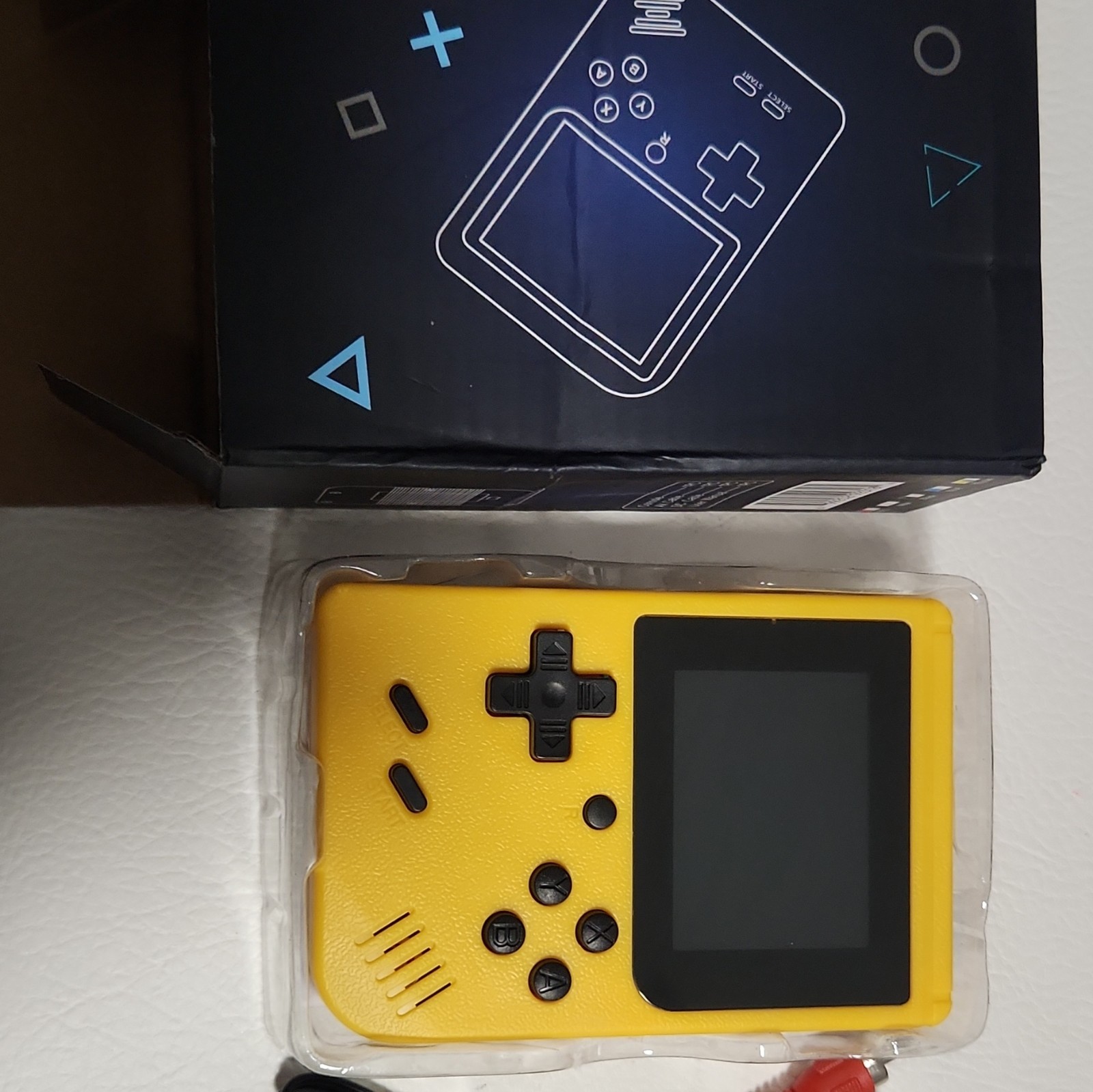 Retro Handheld Game Console Yellow, Composite RCA AV Cable, Gamepad Support