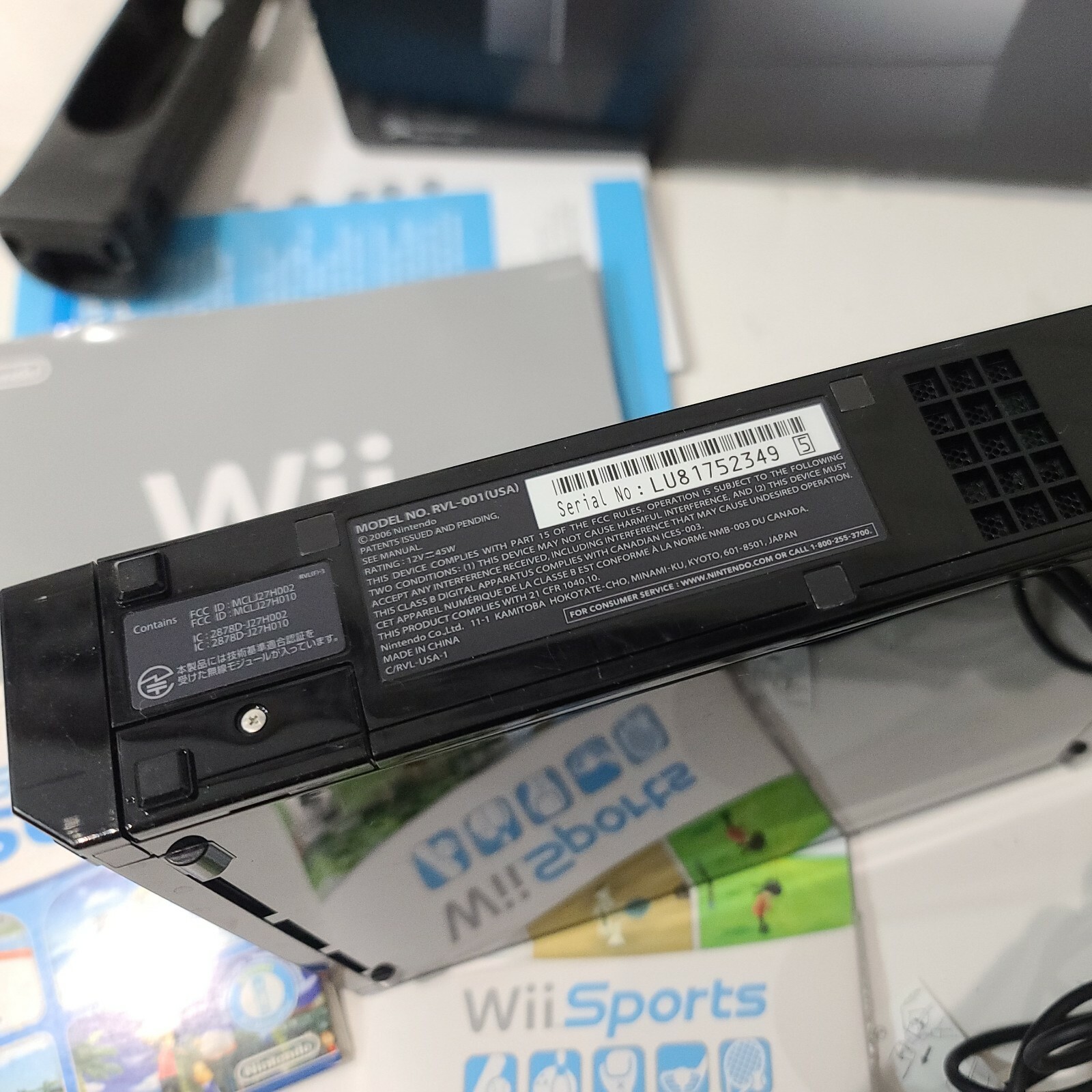 Nintendo Wii (Sports and Resort) *MotionPlus* Black Console CIB *Tested* in BOX