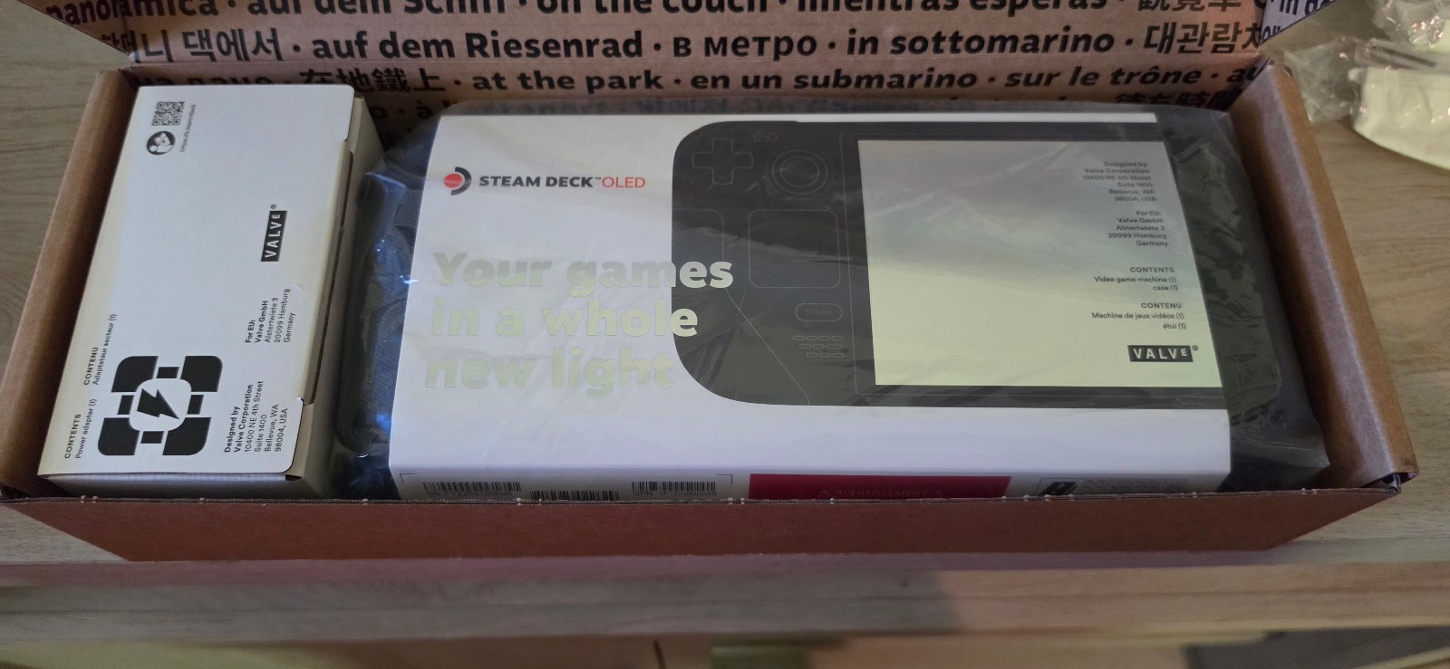 Valve 1TB OLED Steamdeck, Excellent Condition, Original Packaging, Charger+Case