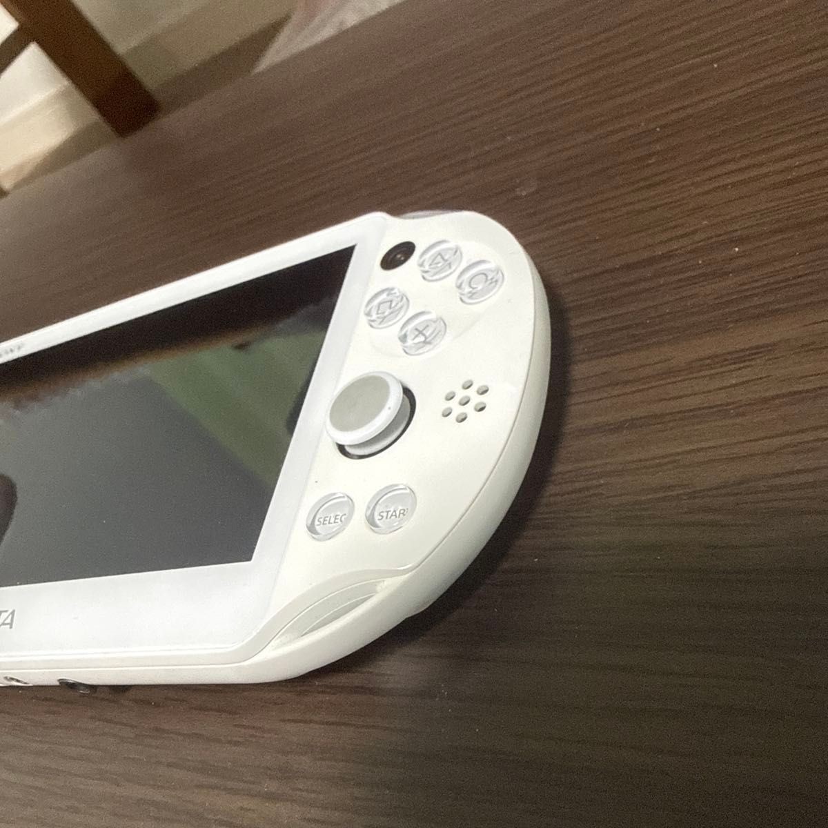 Excellent SONY PS Vita PCH-2000 Console White w/charger