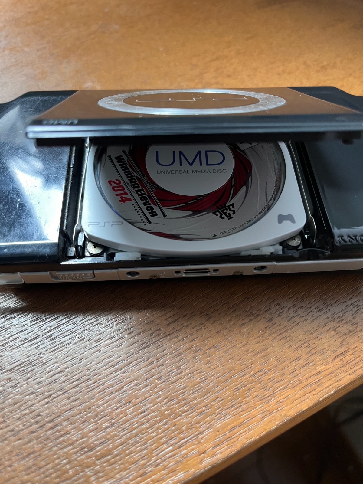 Sony PSP-2000 Black Console Working 2GB Memory Stick　Please read note Section