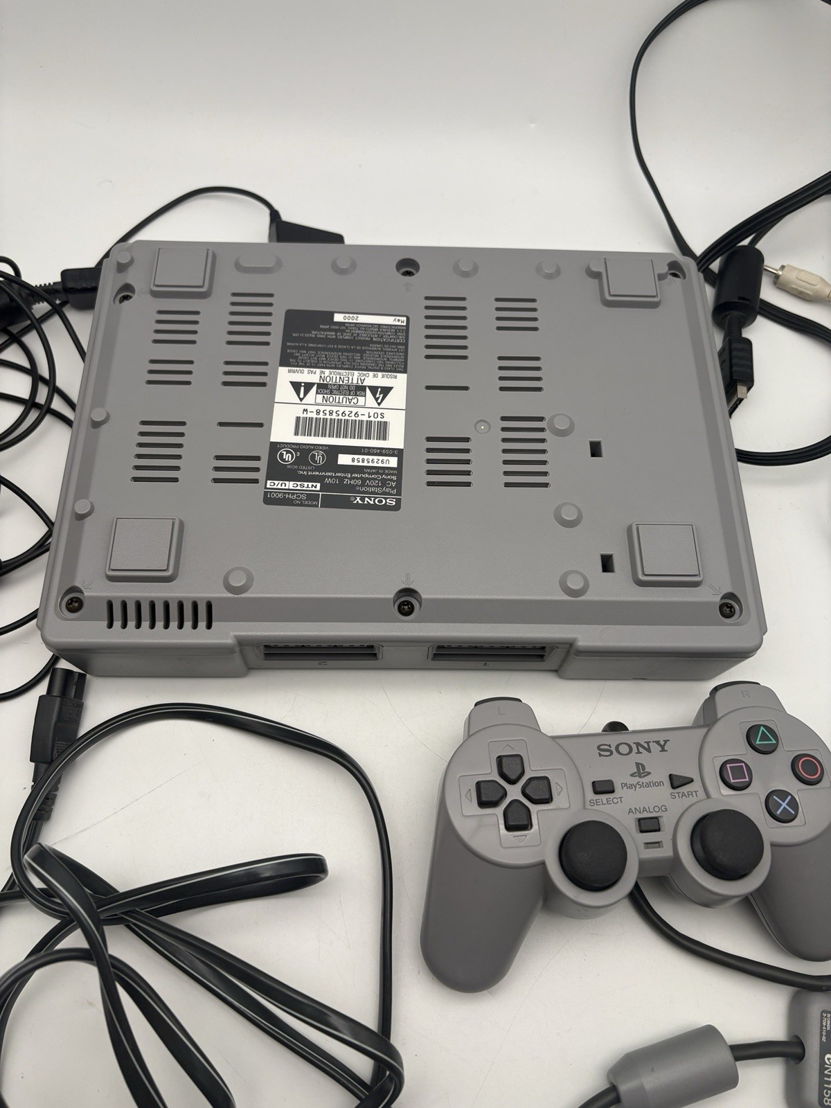 Sony PlayStation 1 Console SCPH-7501- PS1 BUNDLE – TESTED AND WORKING
