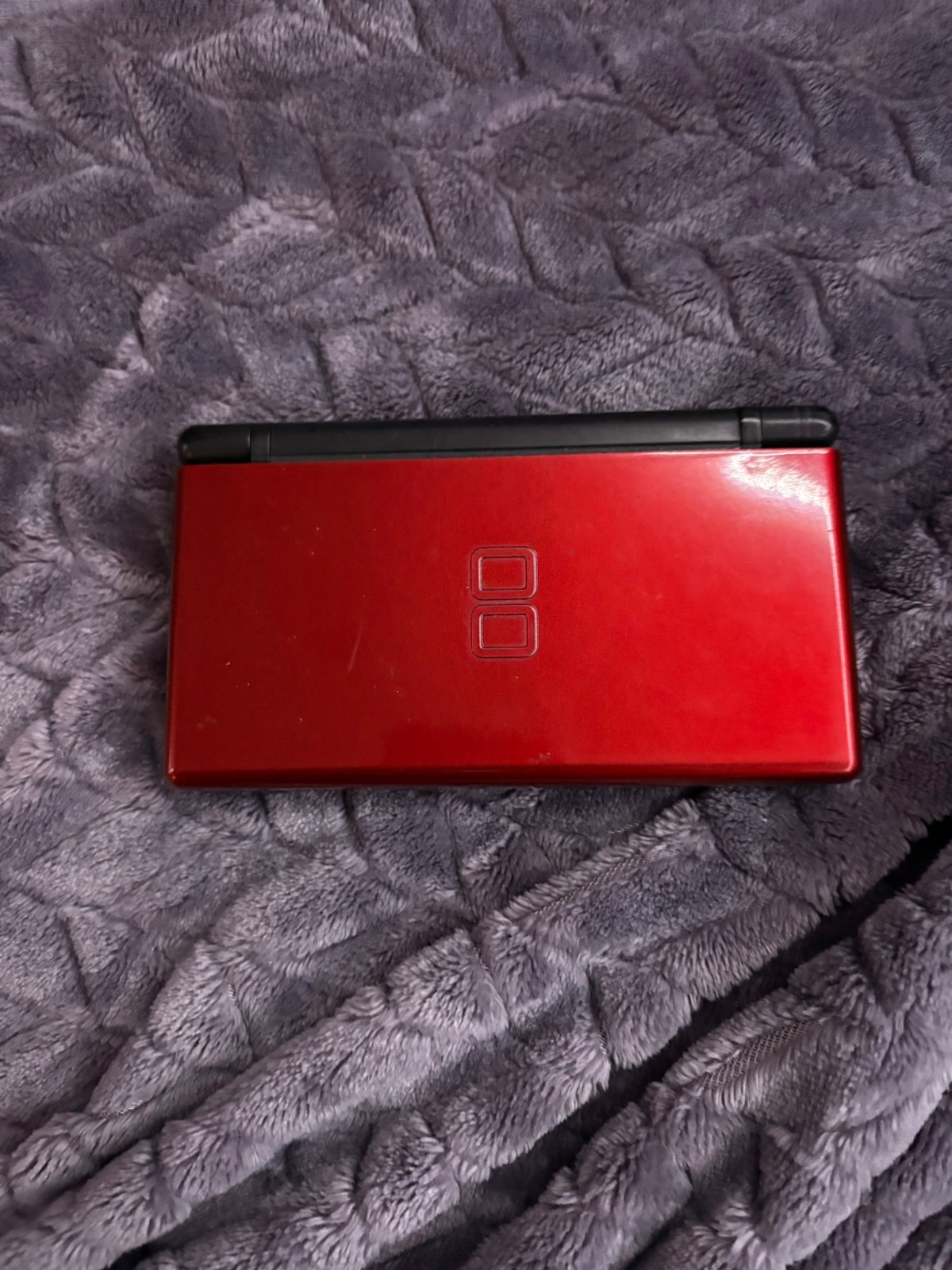 Nintendo DS Lite – Crimson Red/Black – Charger & Stylus Included