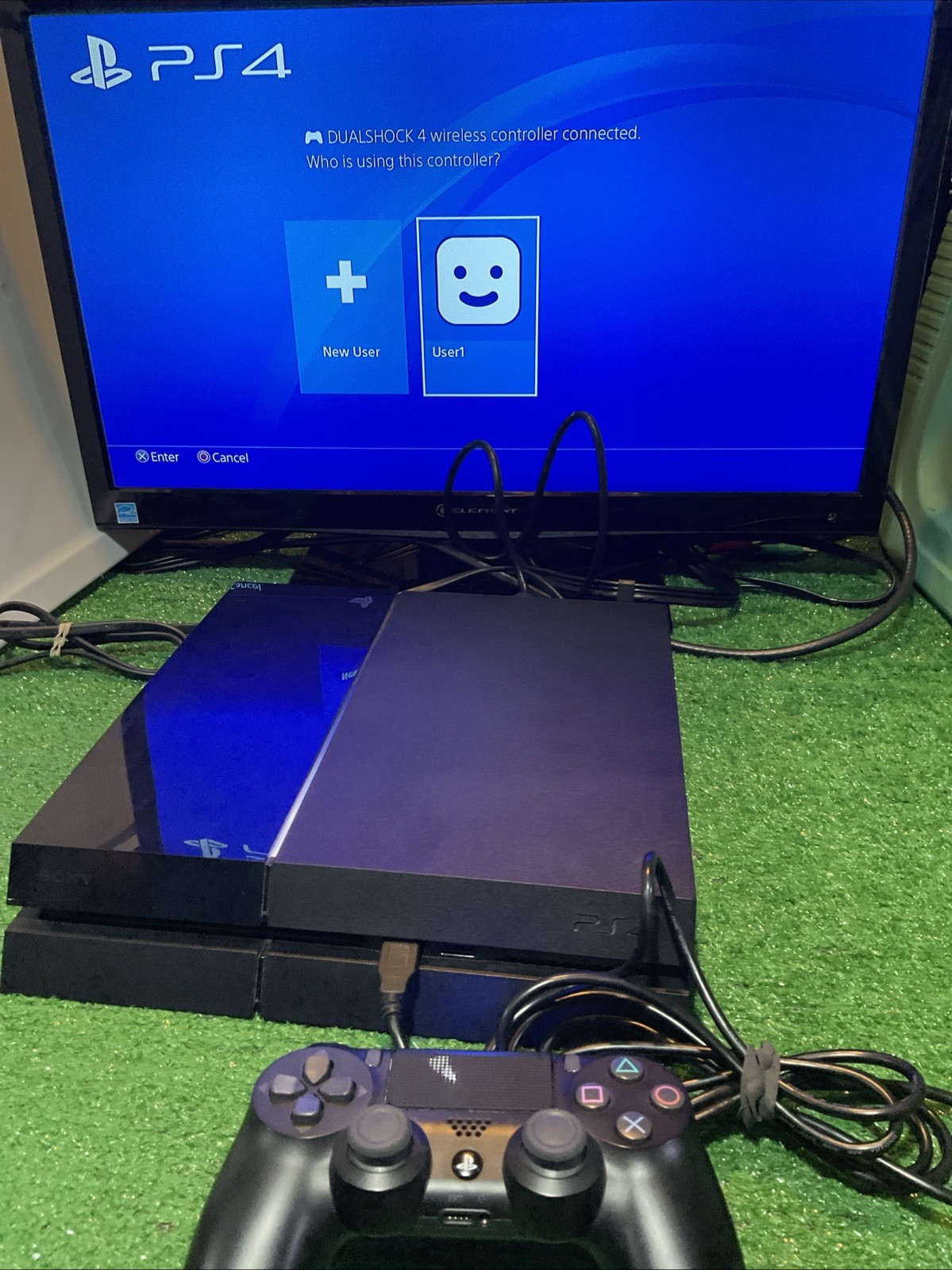 Sony Playstation 4 500GB Black Console PS4 W/ Controller & Cords Tested Working!