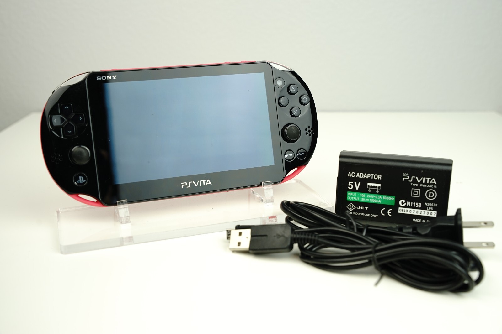 Sony PS Vita Slim PCH-2000 Playstation Console w/charger PSV Japan Used