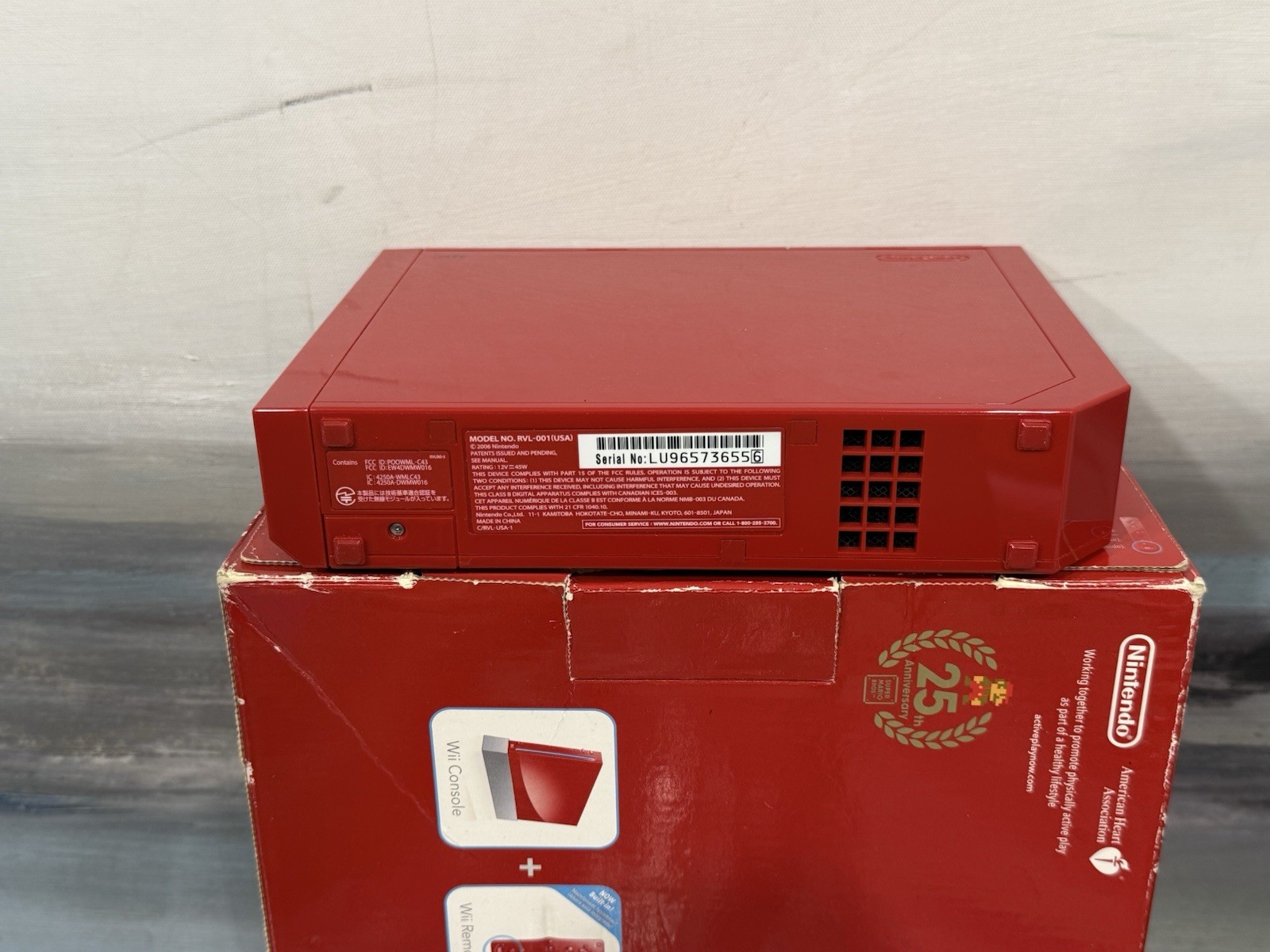 Nintendo Wii Red Console & Box RVL-001 (USA) Super Mario Bros. 25th Anniversary