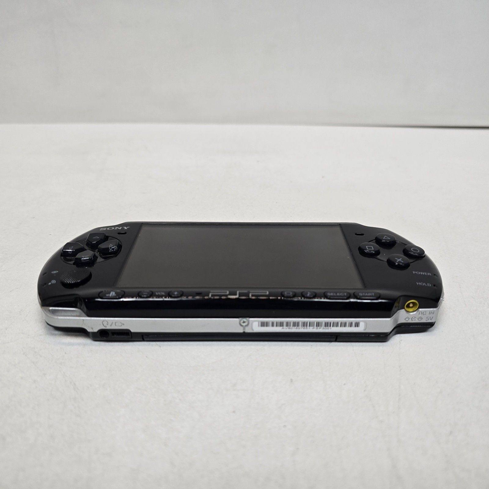 Piano Black Sony PSP 3000 System with Charger + 1gb Memory Card, Tested