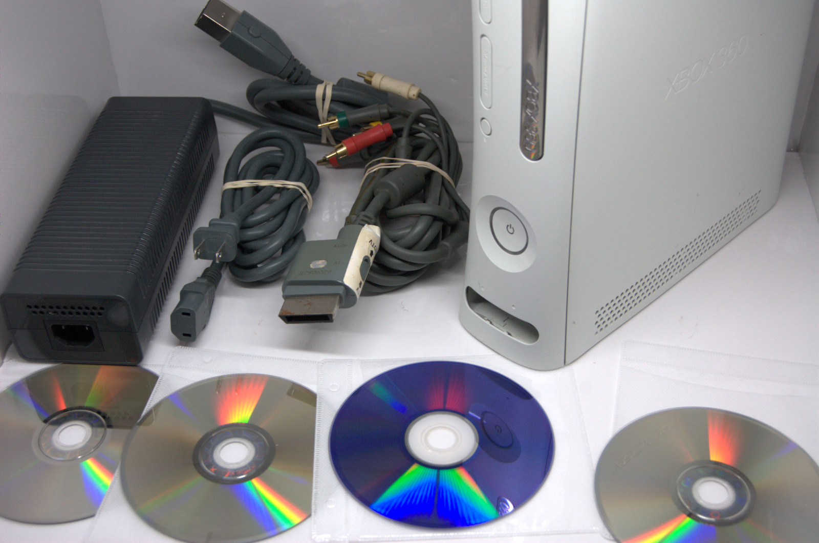 Microsoft Xbox 360 60GB White Console Fat Falcon Bundle Controller Halo 4 Tested