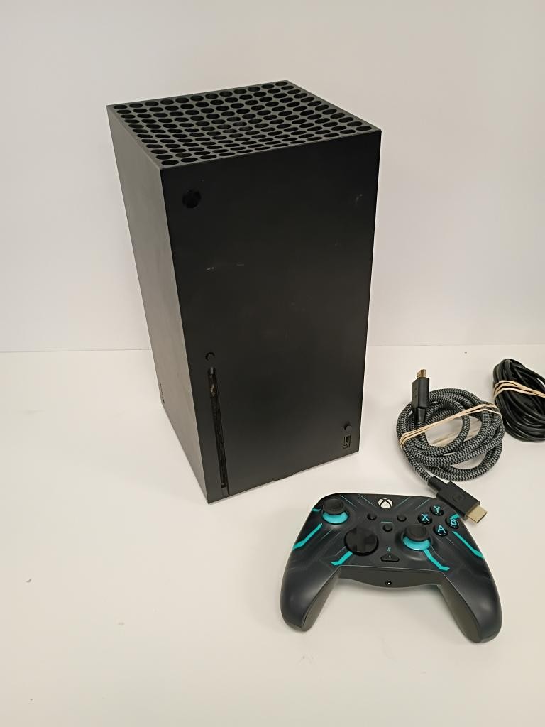 MICROSOFT XBOX SERIES X – CONSOLE – 1TB – 1882 (P04024408)