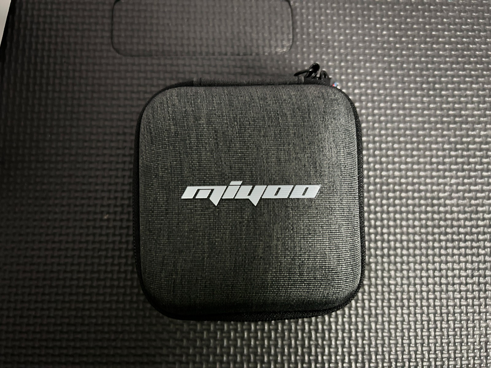 MIYOO FLIP V2 (YELLOW) 64GB GAME CARD (SHIPS FROM TEXAS) GXRG