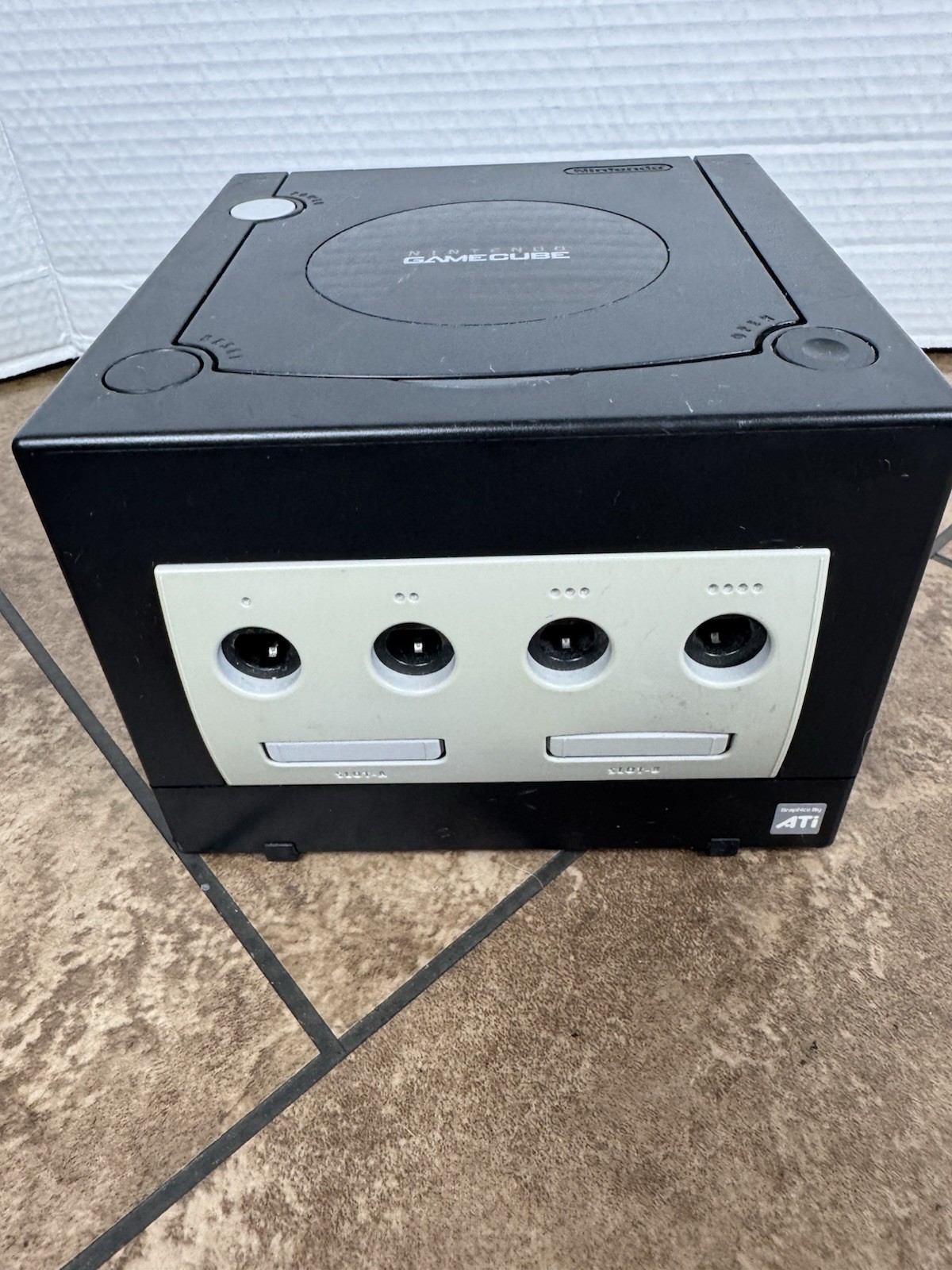 Nintendo Gamecube 4 OEM Controllers, 2 Games, 2 Memory Cards , & 2 Microphone
