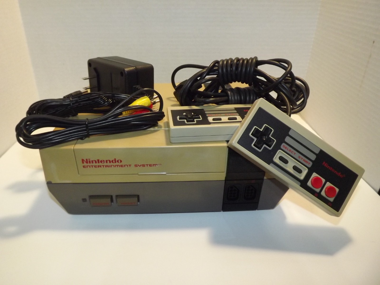Nintendo NES System Console OEM 72 Pin, Controllers and Mario- Restored & Tested