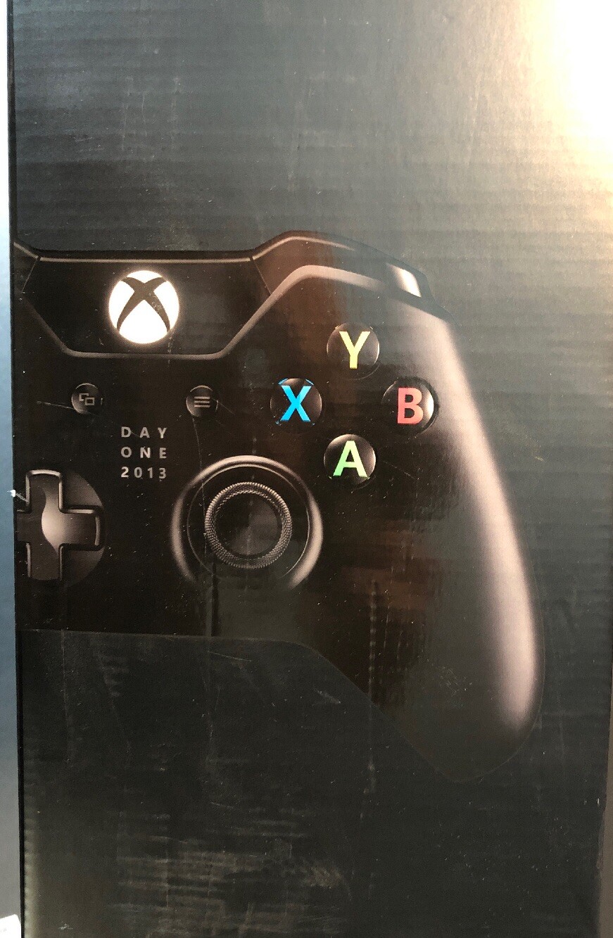 Microsoft XBOX ONE Limited Day One Launch Edition Bundle W/ Kinect Sensor NEW