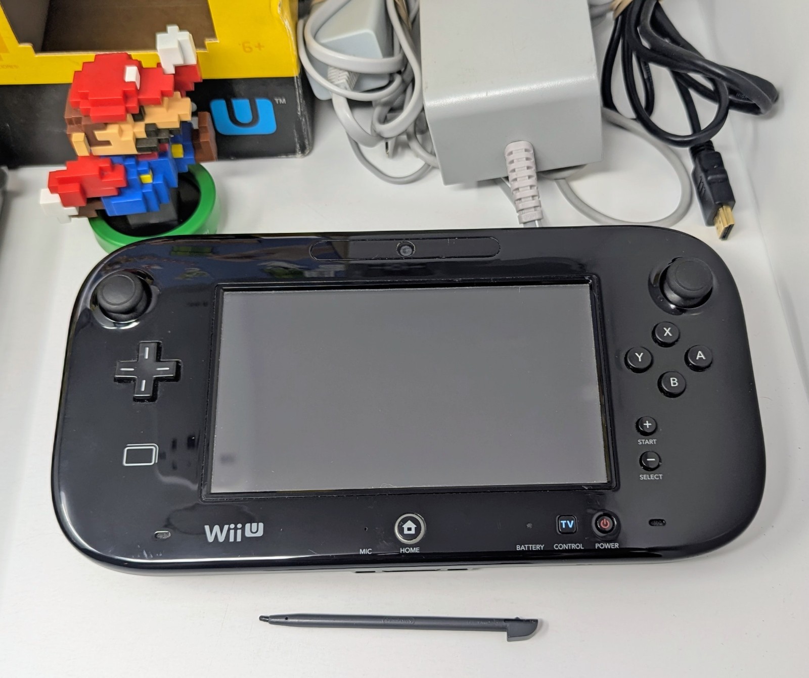 Nintendo Wii U 32GB Super Mario Maker Console Bundle w/ Box & Amiibo – Tested!
